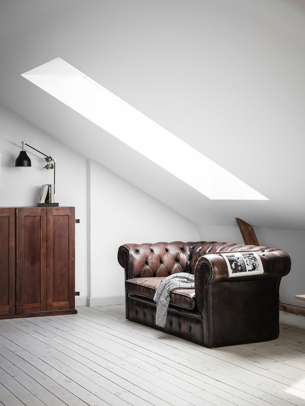 Фотография: Кабинет в стиле Скандинавский, Минимализм, Современный, Декор интерьера, Квартира, Декор, Мебель и свет, Терраса, Белый, Серый, Коричневый, 2 комнаты, 40-60 метров – фото на INMYROOM