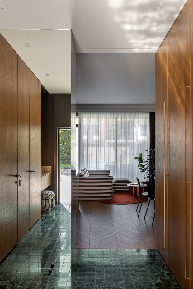 Фотография: Прихожая в стиле Современный, Дом, Проект дня, Дом и дача, Беларусь, 4 и больше, Более 90 метров, эклектика с элементами современного и винтажного стилей, Гродно, Юлия Страпко – фото на INMYROOM