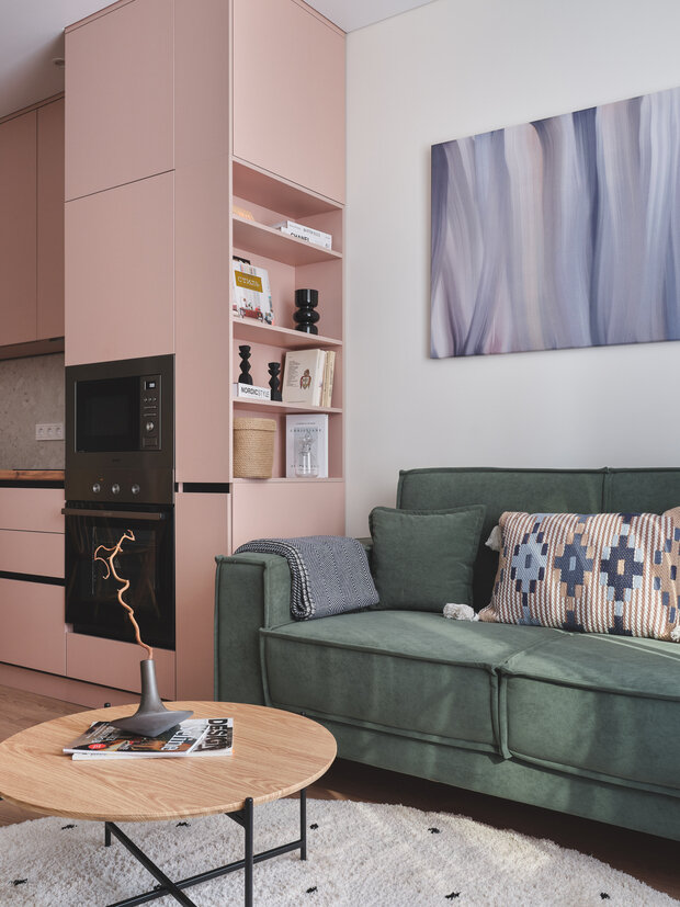 Фотография: Гостиная в стиле Современный, Малогабаритная квартира, Квартира, Проект дня, Москва, 1 комната, 40-60 метров, Анна Данилова, современный с элементами эклектики, ЖК «Матвеевский парк» – фото на INMYROOM