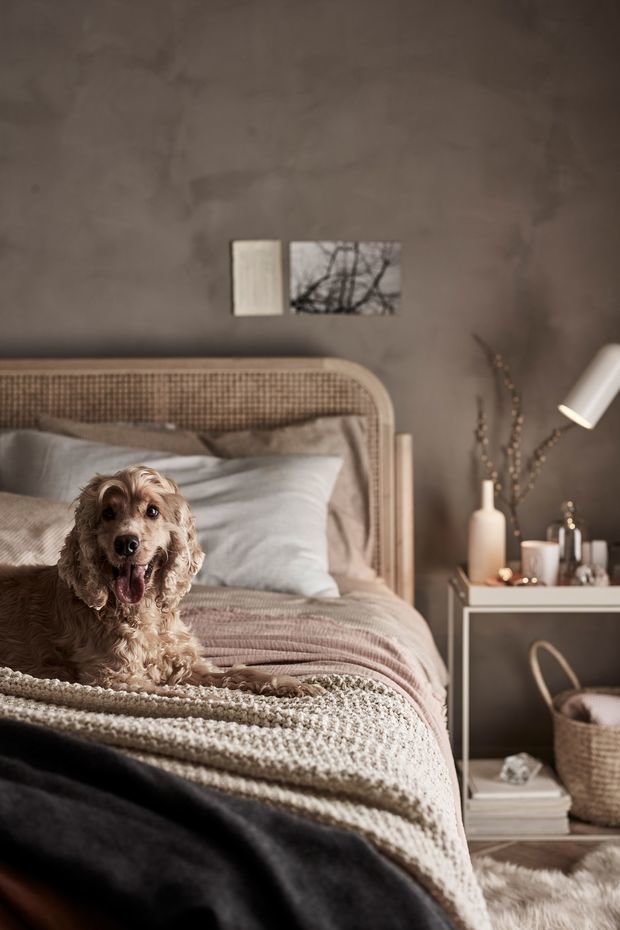 Фотография: Спальня в стиле Эко, Декор и DIY, модная палитра в интерьере, осенний декор интерьера, квартира в пастельных тонах – фото на INMYROOM