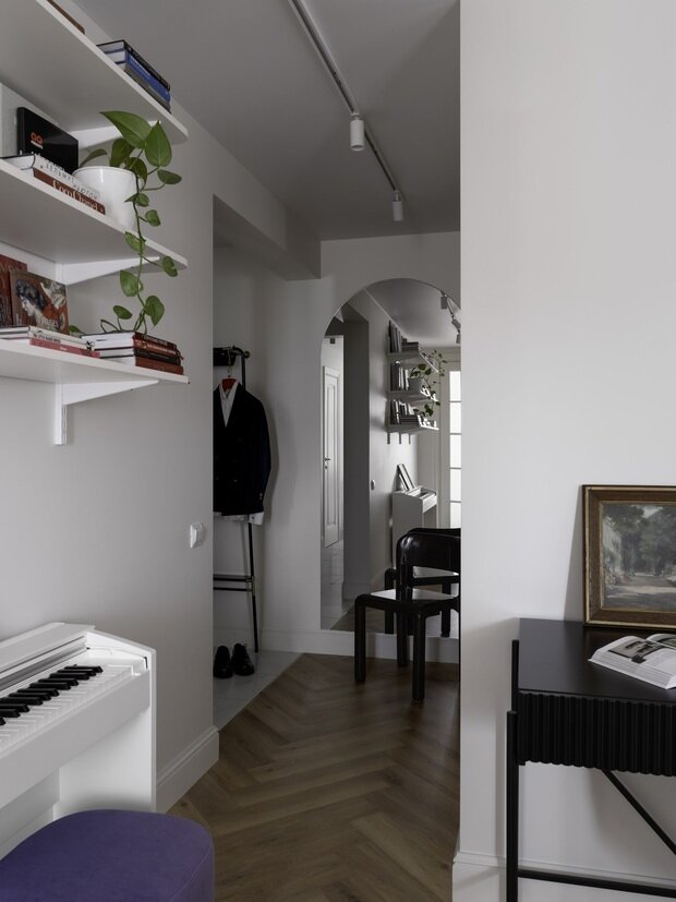 Фотография: Прихожая в стиле Скандинавский, Современный, Квартира, Проект дня, Санкт-Петербург, Кирпичный дом, 1 комната, 40-60 метров, Винтажный, Маша Бондаренко – фото на INMYROOM