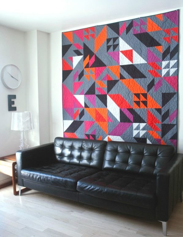 Фотография: Гостиная в стиле Эклектика, Декор интерьера, Текстиль, Декор, Текстиль, Ткани, Шторы – фото на INMYROOM