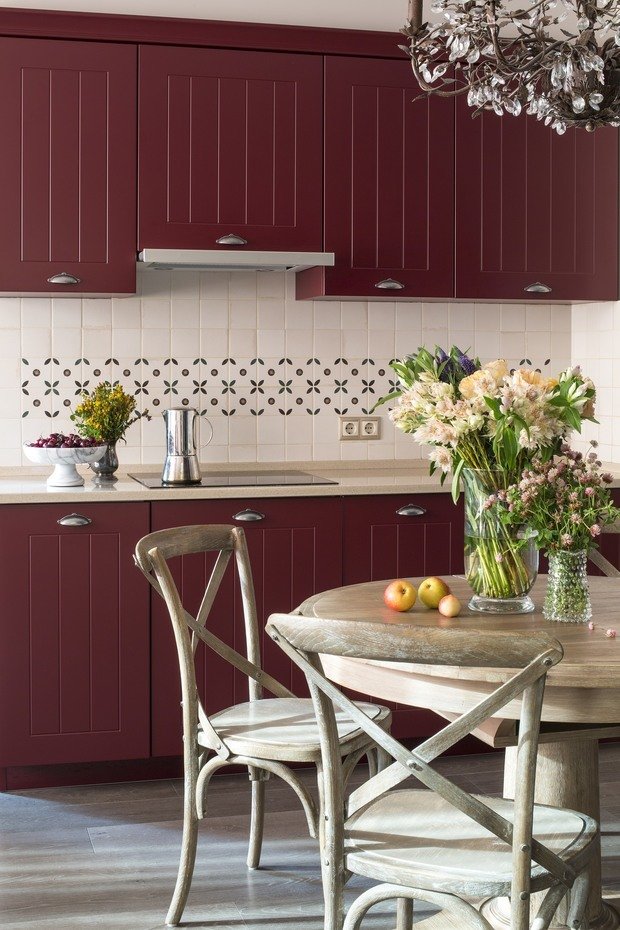 Фотография: Кухня и столовая в стиле Прованс и Кантри, Эклектика, Квартира, Проект недели, Москва, Олеся Шляхтина, 2 комнаты, 3 комнаты, 60-90 метров – фото на INMYROOM