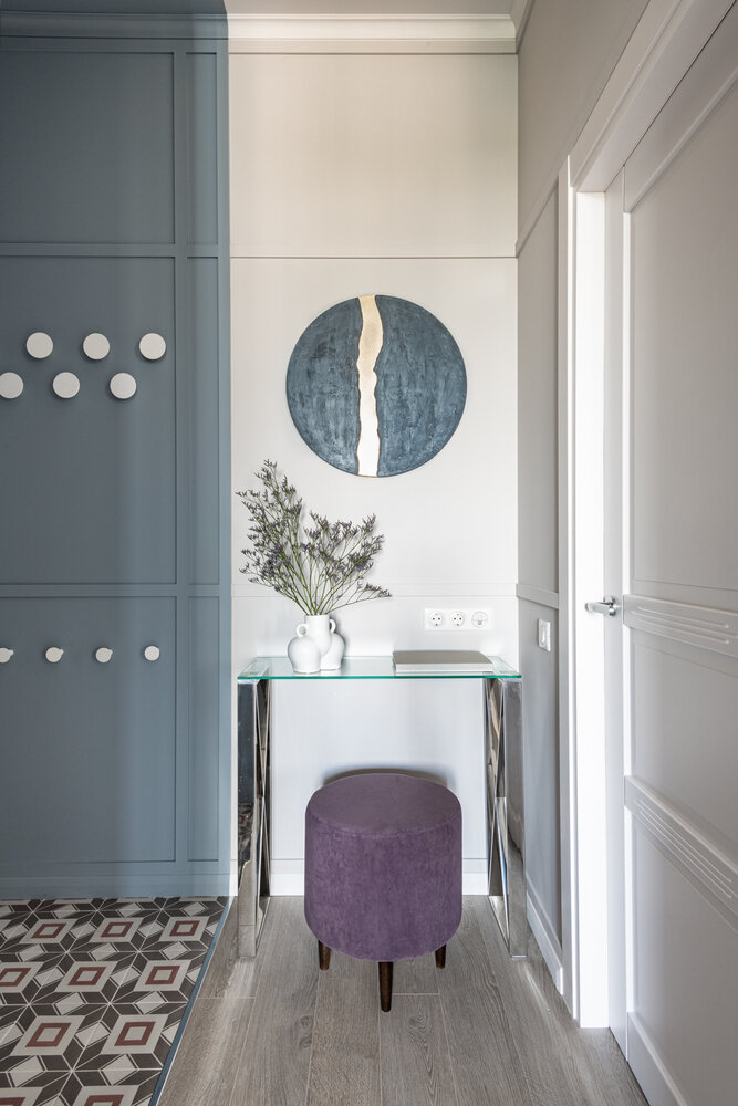 Фотография: Прихожая в стиле Современный, Классический, Квартира, Проект недели, Москва, 3 комнаты, Более 90 метров, Юлия Сергеева – фото на INMYROOM