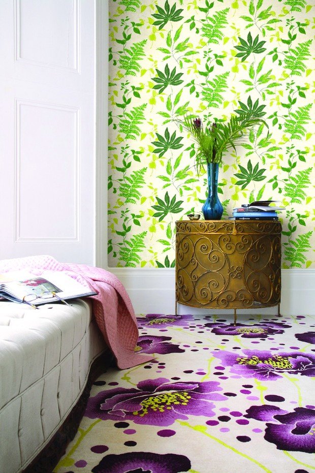 Фотография: Мебель и свет в стиле Эклектика, Гостиная, Интерьер комнат, Картины, Зеркало – фото на INMYROOM