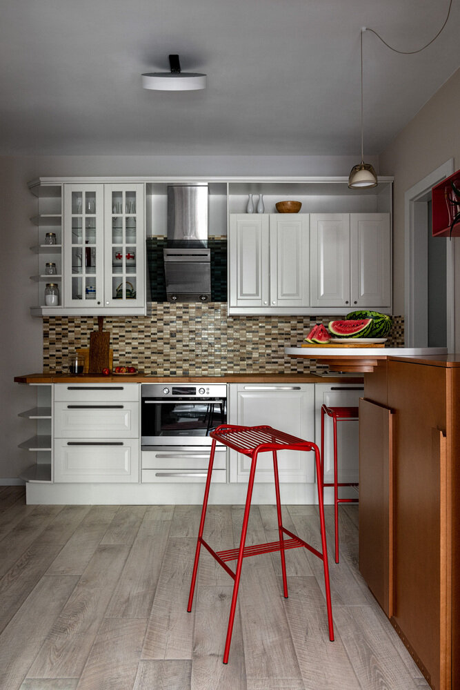 Фотография: Кухня и столовая в стиле Современный, Эклектика, Квартира, Проект недели, Москва, Кирпичный дом, 2 комнаты, 60-90 метров, Петр Григораш – фото на INMYROOM Фотография: Кухня и столовая в стиле Современный, Эклектика, Квартира, Проект недели, Москва, Кирпичный дом, 2 комнаты, 60-90 метров, Петр Григораш – фото на INMYROOM