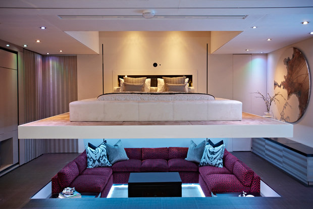 Фотография: Спальня в стиле Современный, Хай-тек, Малогабаритная квартира, Квартира, Стиль жизни, Советы – фото на INMYROOM