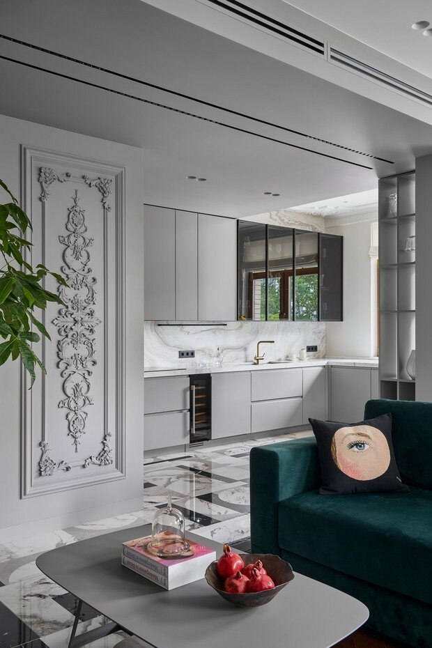 Фотография: Кухня и столовая в стиле Классический, Современный, Эклектика, Квартира, Проект недели, Санкт-Петербург, 4 и больше, Более 90 метров, Dinamika Architects – фото на INMYROOM