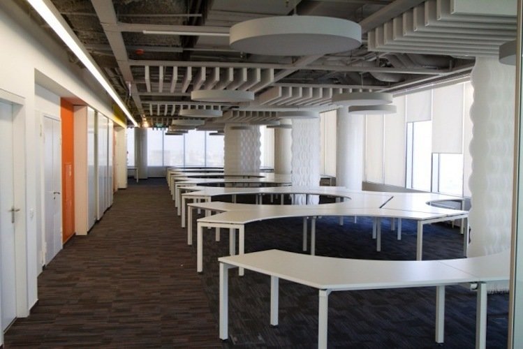 Фотография: в стиле Лофт, Современный, Офисное пространство, Индустрия, Люди – фото на INMYROOM Фотография: в стиле Лофт, Современный, Офисное пространство, Индустрия, Люди – фото на INMYROOM