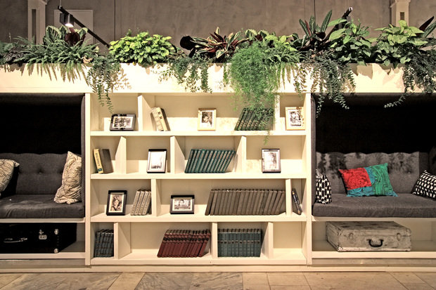 Фотография: Гостиная в стиле Лофт, Декор интерьера, Офисное пространство, Декор дома – фото на INMYROOM