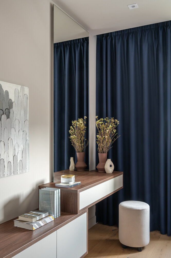 Фотография: Спальня в стиле Современный, Квартира, Проект дня, Москва, П-44, Панельный дом, 3 комнаты, 60-90 метров, Елизавета Матвейко – фото на INMYROOM Фотография: Спальня в стиле Современный, Квартира, Проект дня, Москва, П-44, Панельный дом, 3 комнаты, 60-90 метров, Елизавета Матвейко – фото на INMYROOM