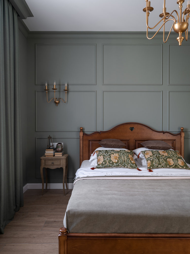 Многие винтажные элементы декора искали на блошиных рынках, на сайтах, в других городах. Поэтому процесс реализации занял более двух лет. В результате все вещи заняли свои места и дом получил свою наполненность и историю. Многие винтажные элементы декора искали на блошиных рынках, на сайтах, в других городах. Поэтому процесс реализации занял более двух лет. В результате все вещи заняли свои места и дом получил свою наполненность и историю.