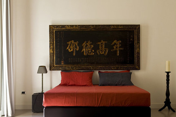 Фотография: Спальня в стиле Восточный, Минимализм, Дома и квартиры, Городские места, Отель, Бассейн – фото на INMYROOM