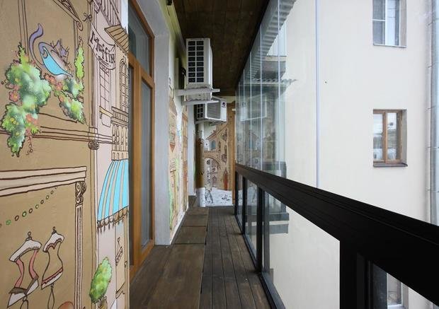 Фотография: Балкон в стиле Эклектика, Квартира, Проект недели, Москва, Екатерина Блохина, Антон Корнеев, Korneev Design Workshop, Сталинка, 2 комнаты, 60-90 метров, INMYROOM_ВИДЕО, INMYROOM TV, Korneev design – фото на INMYROOM