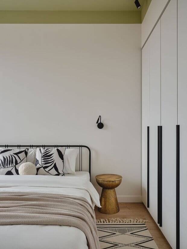 Фотография: Спальня в стиле Современный, Минимализм, Квартира, Проект дня, Москва, 2 комнаты, 40-60 метров, современный с элементами минимализма и скандинавского стиля, ЖК «Зиларт», Зоя Закалюжная – фото на INMYROOM