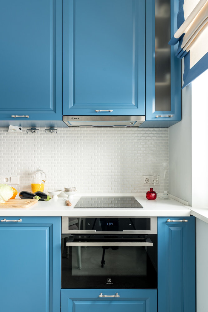 Фотография: Кухня и столовая в стиле Классический, Современный, Квартира, Проект недели, Москва, Монолитный дом, 2 комнаты, 40-60 метров, Наталья Широкорад – фото на INMYROOM Фотография: Кухня и столовая в стиле Классический, Современный, Квартира, Проект недели, Москва, Монолитный дом, 2 комнаты, 40-60 метров, Наталья Широкорад – фото на INMYROOM