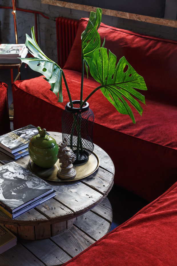 Фотография: Декор в стиле Лофт, Современный, Гостиная, Советы, Meine Liebe, уборка дома, как облегчить уборку – фото на INMYROOM