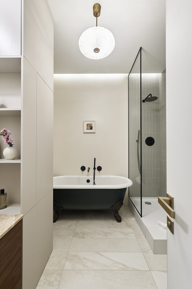 Фотография: Ванная в стиле Современный, Эклектика, Минимализм, Квартира, Проект недели, Санкт-Петербург, Кирпичный дом, 3 комнаты, 60-90 метров, DSGN HUB, Винтажный – фото на INMYROOM