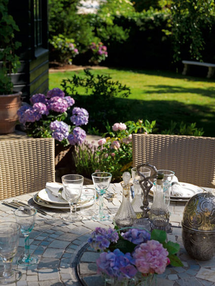 Фотография: Терраса в стиле Современный, Дом, Дома и квартиры, Камин – фото на INMYROOM