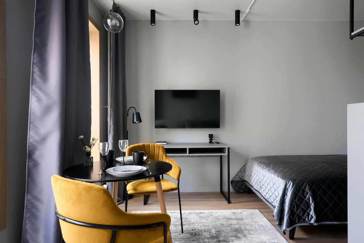 Фотография: Гостиная в стиле Современный, Минимализм, Малогабаритная квартира, Квартира, Студия, Проект недели, Москва, Монолитный дом, до 40 метров, SST DESIGN, Светлана Тяговская – фото на INMYROOM Фотография: Гостиная в стиле Современный, Минимализм, Малогабаритная квартира, Квартира, Студия, Проект недели, Москва, Монолитный дом, до 40 метров, SST DESIGN, Светлана Тяговская – фото на INMYROOM