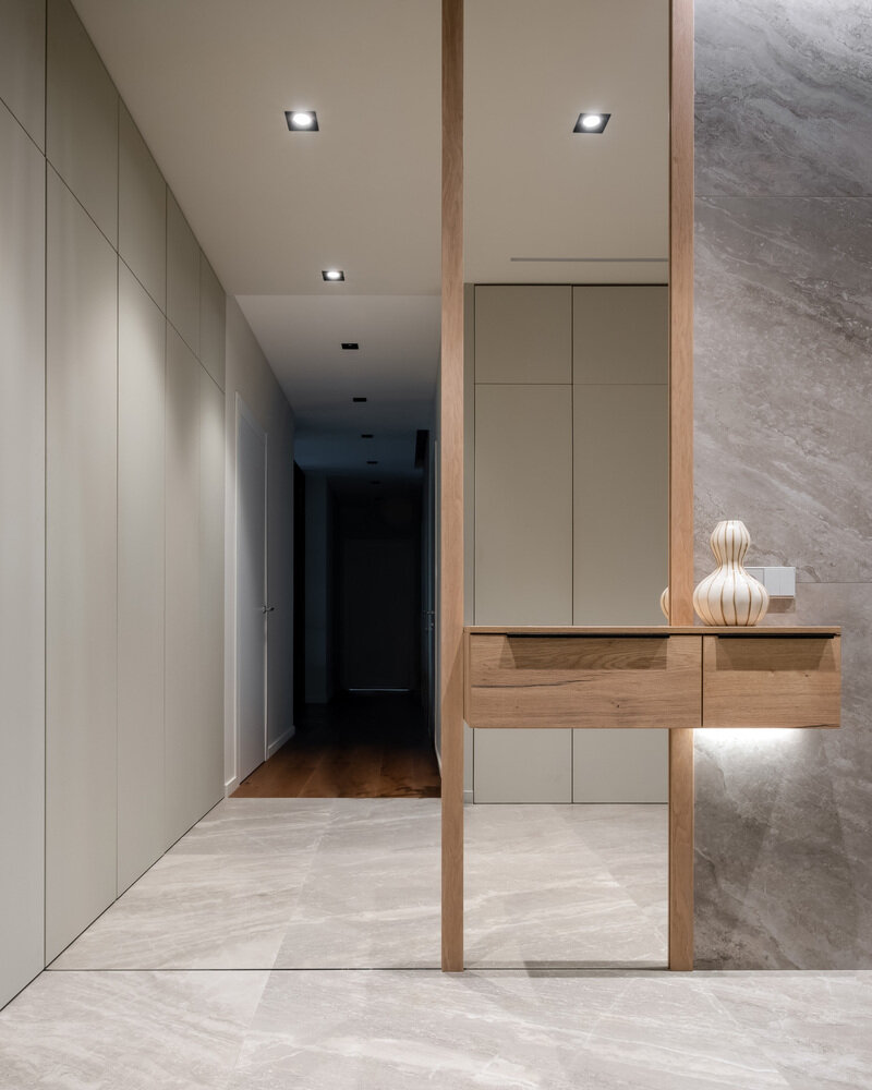 Фотография: Прихожая в стиле Современный, Квартира, Проект недели, Московская область, 3 комнаты, Более 90 метров, Александр Дмитрук – фото на INMYROOM Фотография: Прихожая в стиле Современный, Квартира, Проект недели, Московская область, 3 комнаты, Более 90 метров, Александр Дмитрук – фото на INMYROOM