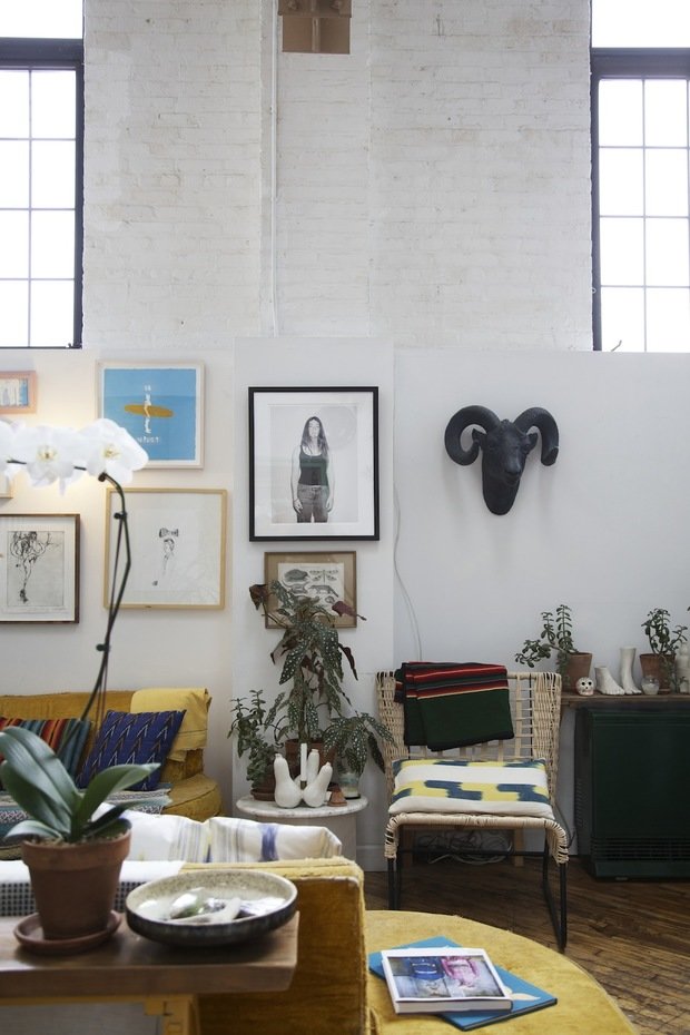 Фото из портфолио Преобразование склада в теплое и уютное жилище – фотографии дизайна интерьеров на INMYROOM