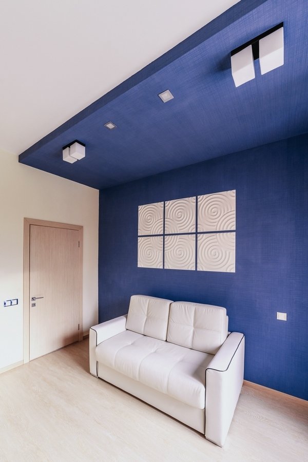 Фотография: Декор в стиле Современный, Квартира, Цвет в интерьере, Дома и квартиры, Белый, Красный, Серый – фото на INMYROOM