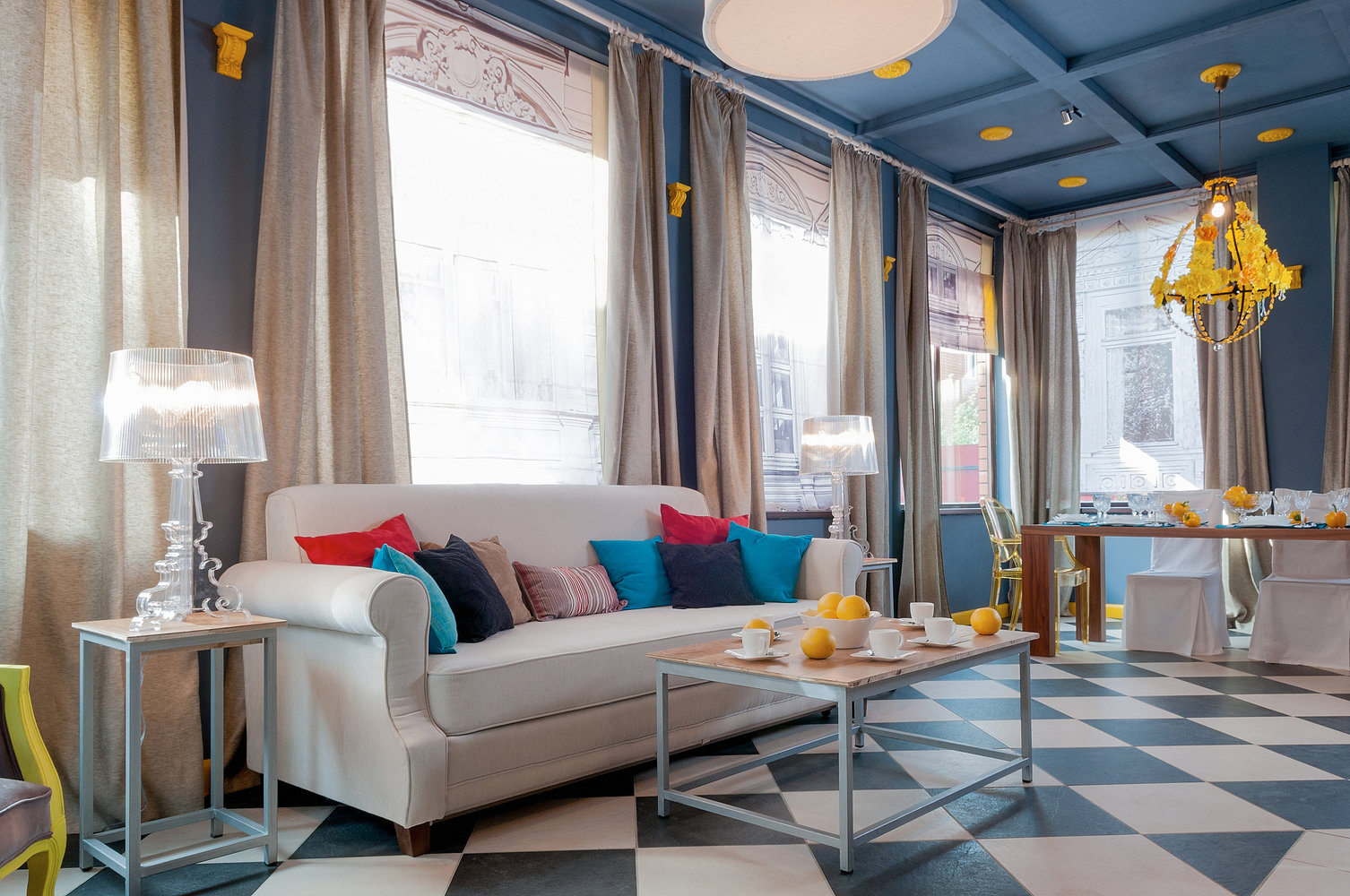 Фотография: Гостиная в стиле Современный, Эклектика, Декор интерьера, Декор дома, IKEA, Ligne Roset, Kartell, Веранда – фото на INMYROOM