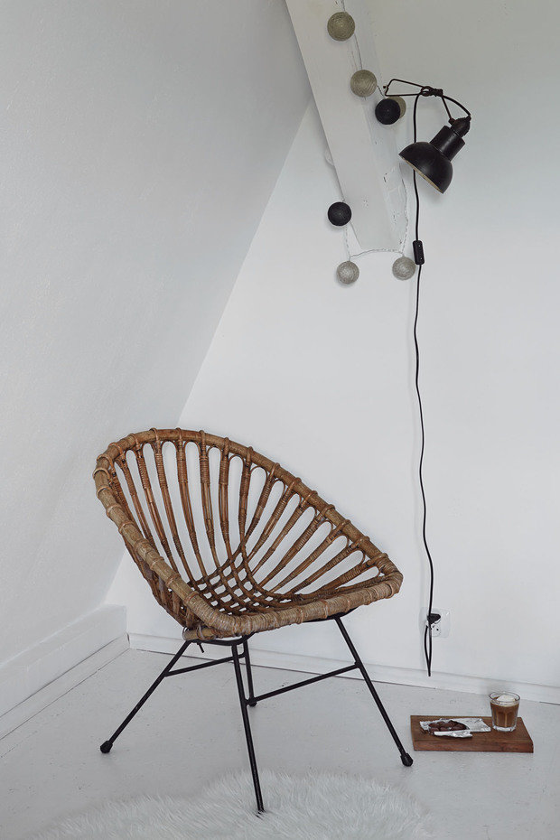 Фотография: Мебель и свет в стиле Прованс и Кантри, Скандинавский, Декор интерьера, Дом, Белый, Дача, Бежевый, Синий, Польша, Дом и дача – фото на INMYROOM