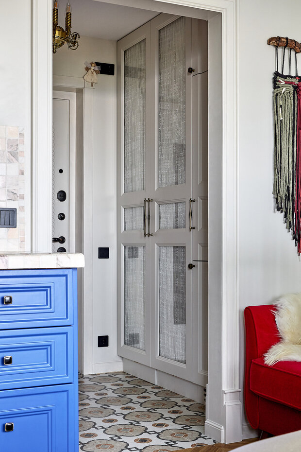 Фотография: Прихожая в стиле Современный, Эклектика, Винтажный, Малогабаритная квартира, Квартира, Студия, Проект дня, Москва, Монолитный дом, до 40 метров, Арина Дудникова – фото на INMYROOM