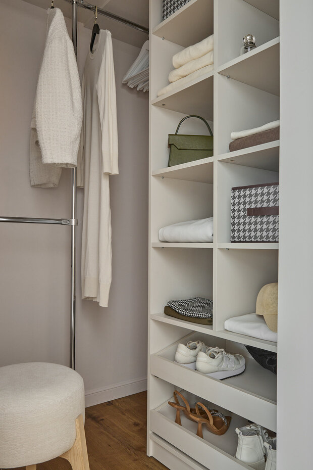 Фотография: Гардеробная в стиле Современный, Джапанди, Малогабаритная квартира, Квартира, Проект дня, Беларусь, Панельный дом, 1 комната, 40-60 метров, Жодино, Мария Назарова – фото на INMYROOM