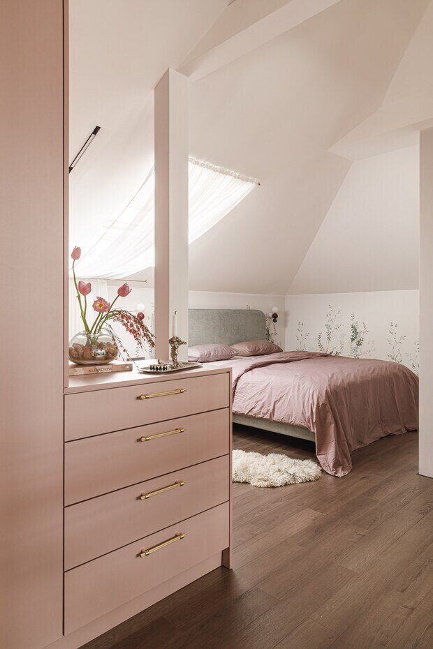 Фотография: Спальня в стиле Современный, Квартира, Проект дня, Кирпичный дом, 4 и больше, Более 90 метров, Алматы, современный с элементами эклектики, Марина Сапунова, Анара Байшулакова – фото на INMYROOM