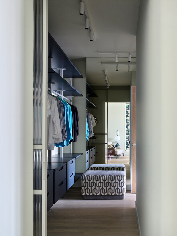 Фотография: Прихожая в стиле Современный, Эклектика, Квартира, Проект дня, Москва, Фрунзенская набережная, Сталинка, 3 комнаты, 60-90 метров, Анна Громова – фото на INMYROOM