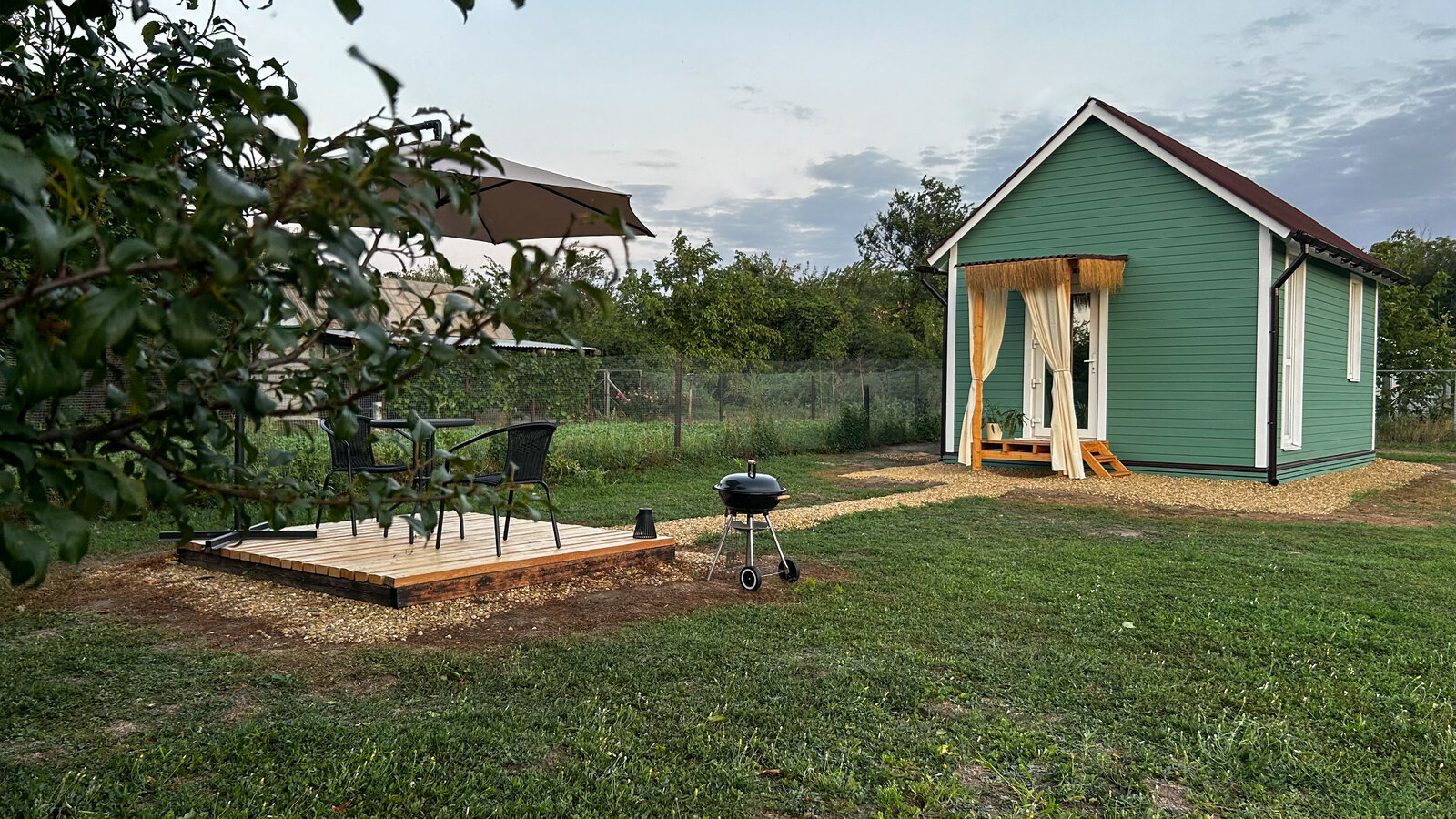 Фотография: в стиле , Дом, Проект дня, Дача, Эко, Дом и дача, Краснодар, 2 комнаты, до 40 метров, Джапанди, Uncle Dixon, Эмилия Пасечная, Денис Пасечный – фото на INMYROOM