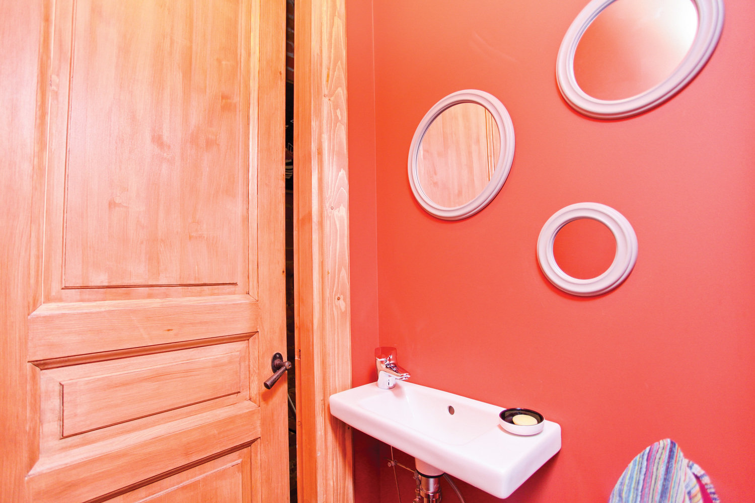 Фотография: Ванная в стиле Современный, Лофт, Декор интерьера, Дом, Дома и квартиры, Стена – фото на INMYROOM