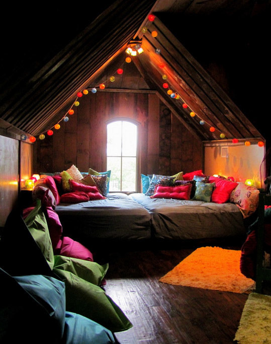 Фотография: Спальня в стиле Восточный, Дом, Чердак, Мансарда – фото на INMYROOM