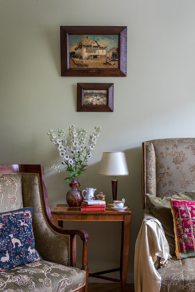 Фотография: Гостиная в стиле Классический, Квартира, Проект дня, Москва, Дарья Харитонова, Кирпичный дом, 3 комнаты, 60-90 метров, классический / традиционный – фото на INMYROOM