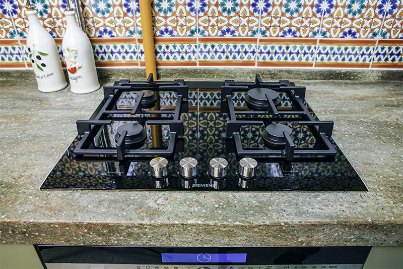 Фотография: Кухня и столовая в стиле Прованс и Кантри, Современный, Декор интерьера, Интерьер комнат – фото на INMYROOM Фотография: Кухня и столовая в стиле Прованс и Кантри, Современный, Декор интерьера, Интерьер комнат – фото на INMYROOM