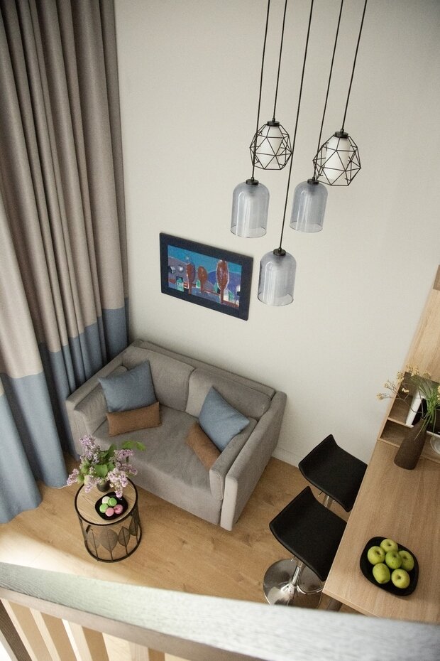 Фотография: Кухня и столовая в стиле Современный, Минимализм, Малогабаритная квартира, Квартира, Проект недели, Москва, 2 комнаты, до 40 метров, Кристина Тевосян – фото на INMYROOM