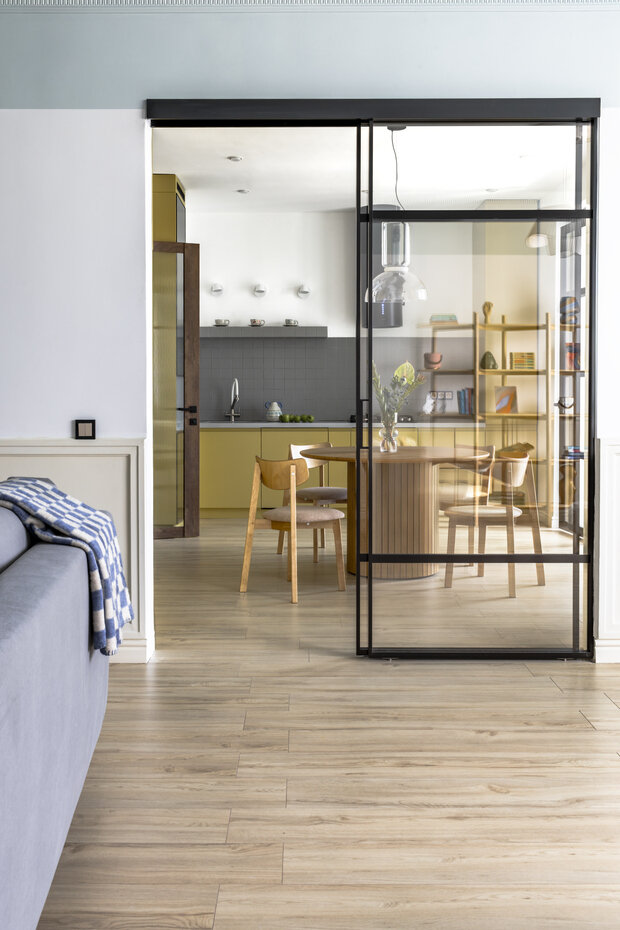 Фотография: Кухня и столовая в стиле Современный, Эклектика, Квартира, Проект дня, Казахстан, 2 комнаты, Более 90 метров, Надира Мустафина – фото на INMYROOM