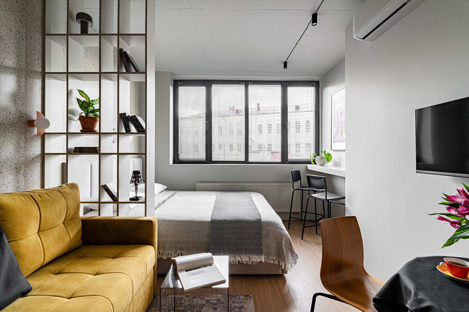 Фотография: Гостиная в стиле Современный, Минимализм, Малогабаритная квартира, Квартира, Студия, Проект дня, Казань, до 40 метров, Марьям Разуваева, Антон Разуваев – фото на INMYROOM Фотография: Гостиная в стиле Современный, Минимализм, Малогабаритная квартира, Квартира, Студия, Проект дня, Казань, до 40 метров, Марьям Разуваева, Антон Разуваев – фото на INMYROOM