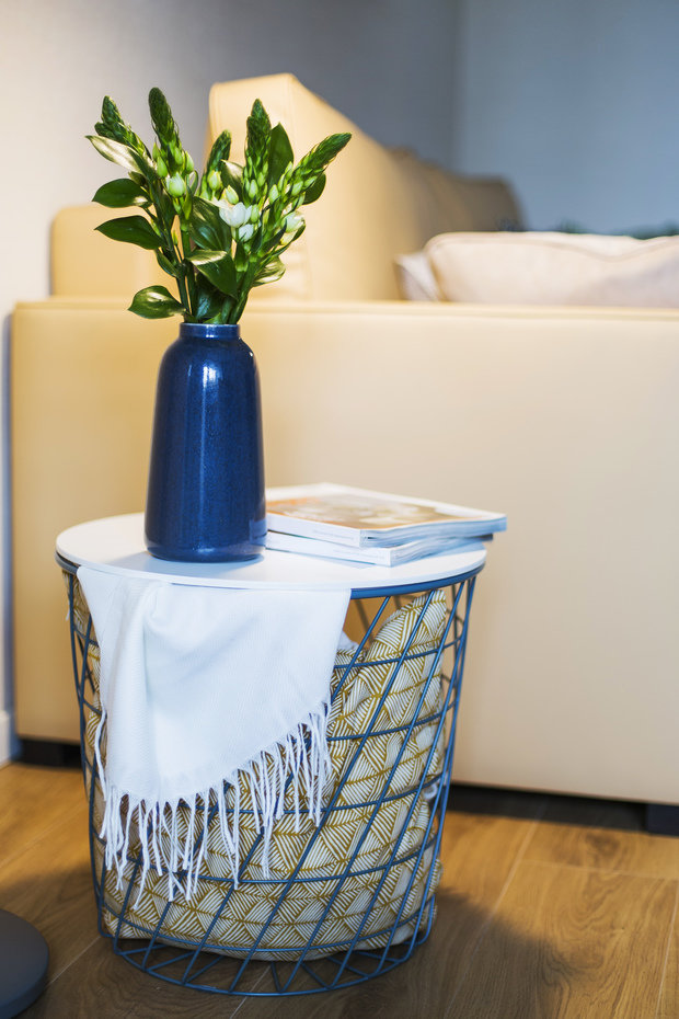 Фотография: Мебель и свет в стиле Скандинавский, Современный, Квартира, Проект недели, Одинцово, Кирпичный дом, 2 комнаты, 60-90 метров, Flatforfox – фото на INMYROOM