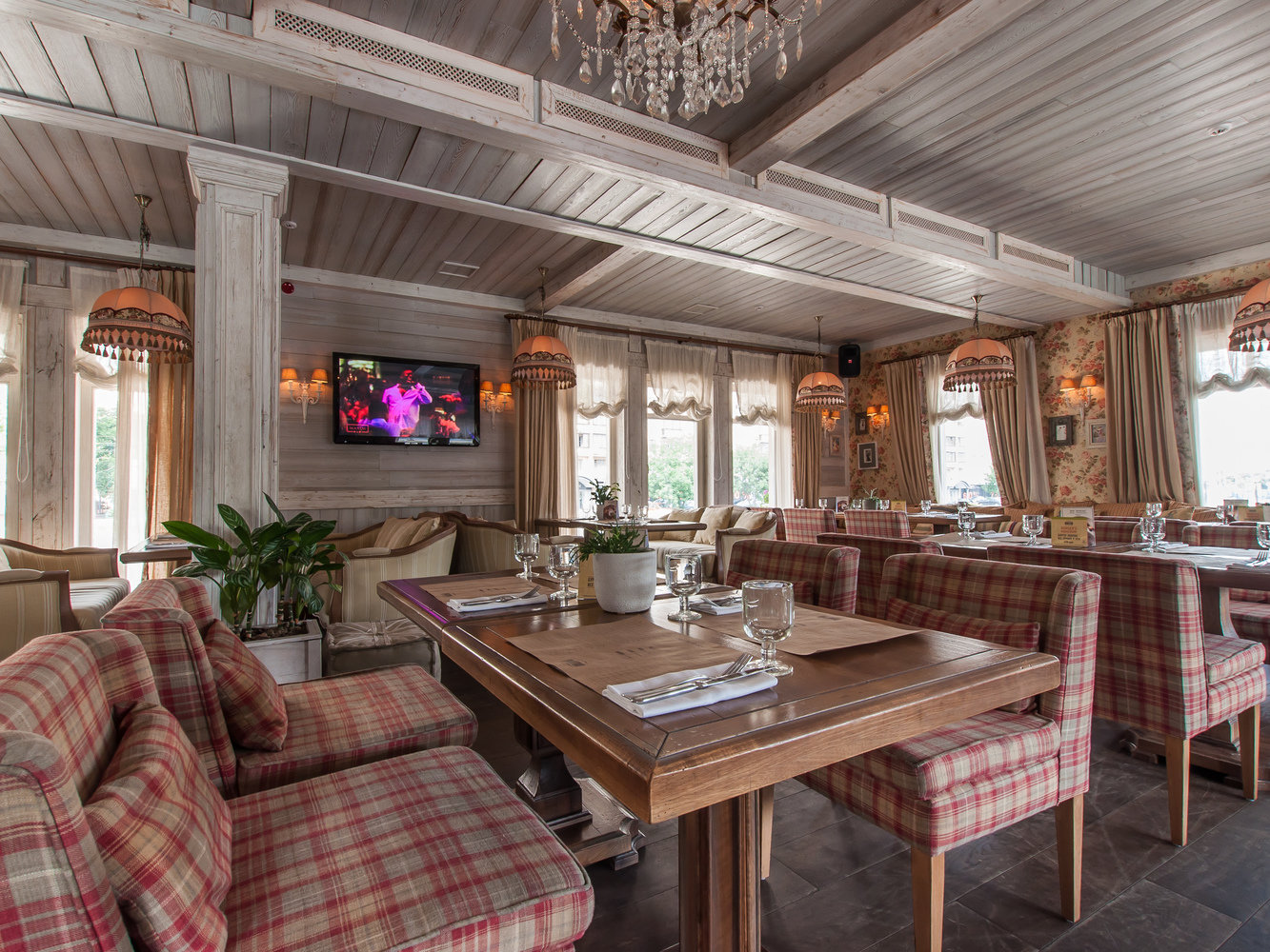 Фотография: в стиле Классический, Современный, Прованс и Кантри, Италия, Дома и квартиры, Городские места, Прованс, Ресторан – фото на INMYROOM