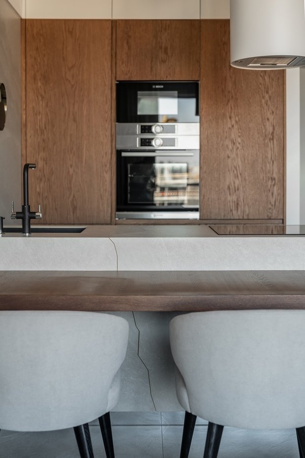 Фотография: Кухня и столовая в стиле Современный, Квартира, Минимализм, Проект недели, Киев, 2 комнаты, 60-90 метров, Lauri Brothers, Юрий Лаури, Сергей Лаури, Анастасия Темпинская – фото на INMYROOM