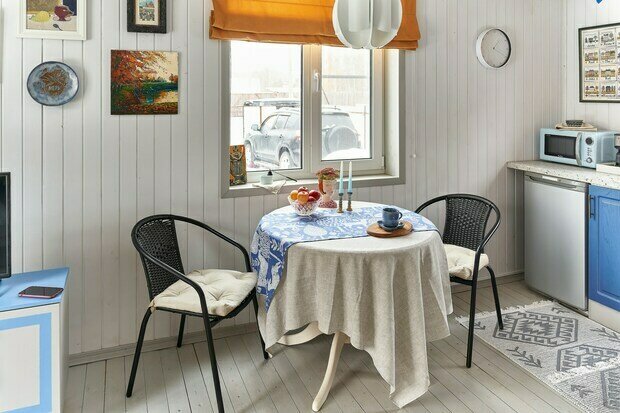 Фотография: Кухня и столовая в стиле Прованс и Кантри, Скандинавский, Эклектика, Винтажный, Проект дня, Дача, Дом и дача, Ирина Собыленская, Сергиев Посад, 2 комнаты, 40-60 метров – фото на INMYROOM