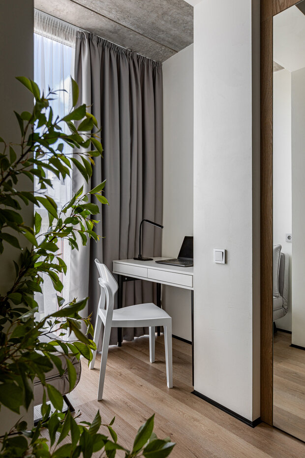 Фотография: Кабинет в стиле Современный, Минимализм, Малогабаритная квартира, Квартира, Проект дня, Калининград, 1 комната, до 40 метров, Юлия Смышляева – фото на INMYROOM