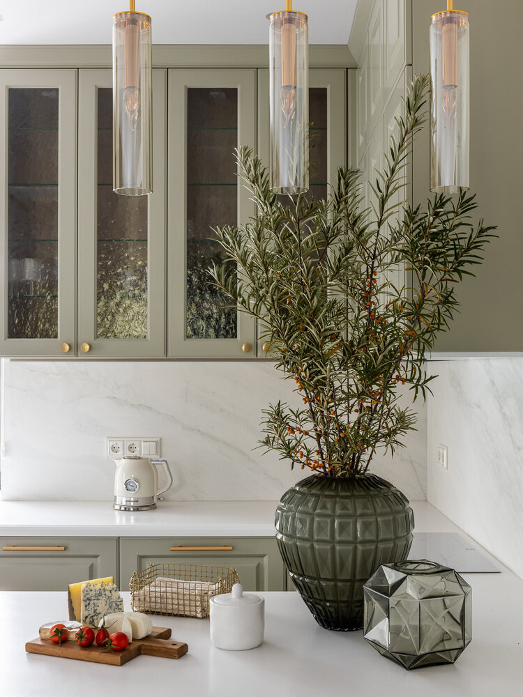 Фотография: Кухня и столовая в стиле Современный, Классический, Дом, Проект дня, Дача, Дом и дача, Artek Design Studio, 4 и больше, Более 90 метров, Оксана Агапонова, Самарская область, строительство дома, фото интерьера – фото на INMYROOM Фотография: Кухня и столовая в стиле Современный, Классический, Дом, Проект дня, Дача, Дом и дача, Artek Design Studio, 4 и больше, Более 90 метров, Оксана Агапонова, Самарская область, строительство дома, фото интерьера – фото на INMYROOM