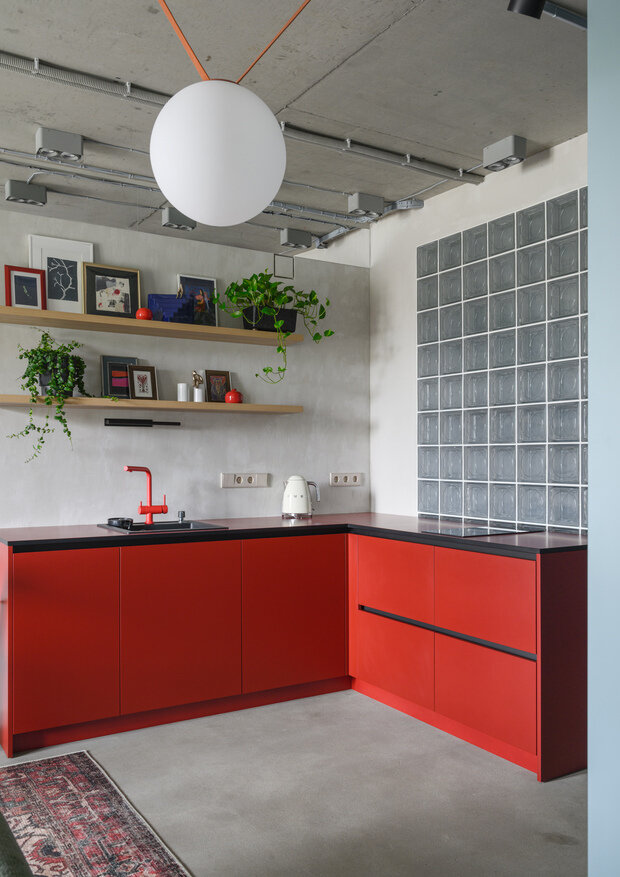 Фотография: Кухня и столовая в стиле Лофт, Современный, Квартира, Проект дня, Новосибирск, 2 комнаты, 40-60 метров, Анастасия Каширская, современный с элементами минимализма и лофта – фото на INMYROOM