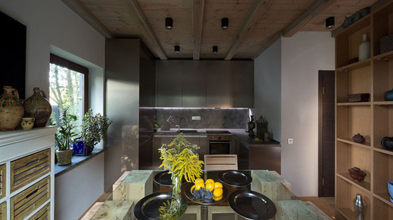 Фотография: Кухня и столовая в стиле Современный, Эко, Дом, Дома и квартиры, Минимализм, Большие окна – фото на INMYROOM