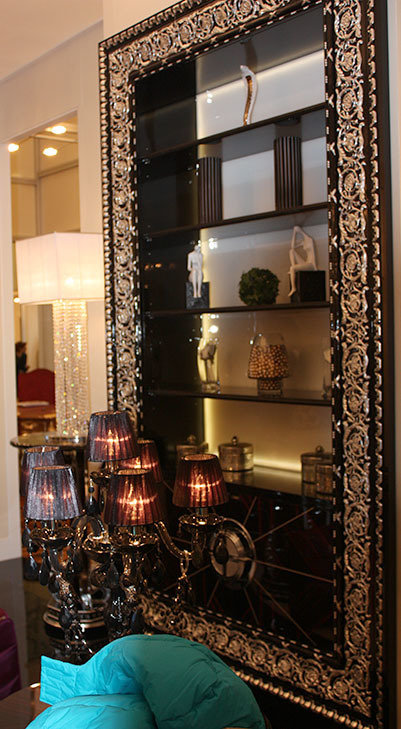 Фотография: Декор в стиле Классический, Современный, Artemide, Flos, PROVASI, Индустрия, События, Маркет, Мягкая мебель, Missoni, Пэчворк, Porada, LLADRO – фото на INMYROOM